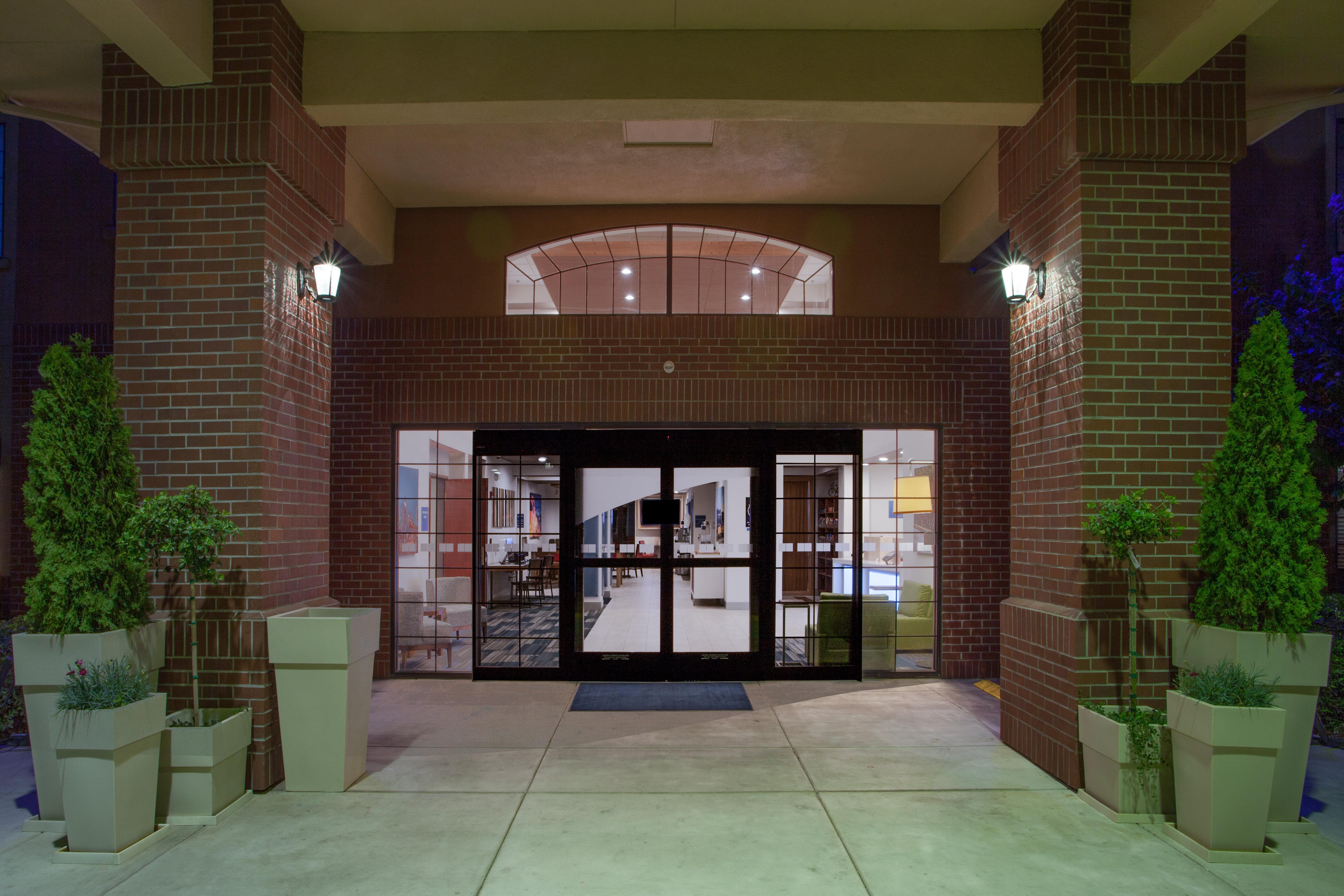 Hotel Express Davis-university Area By Ihg Davis