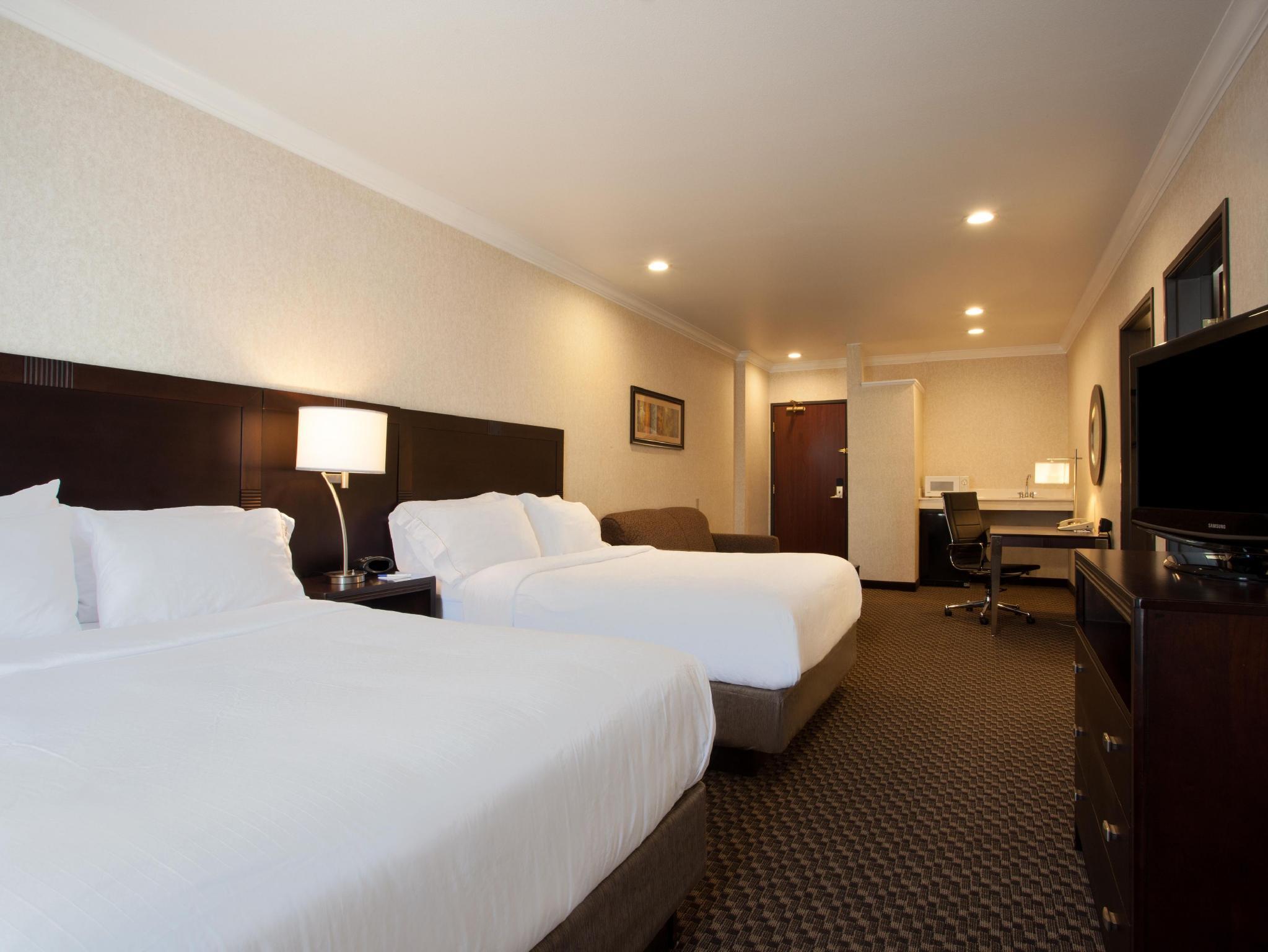 Express Davis-university Area By Ihg