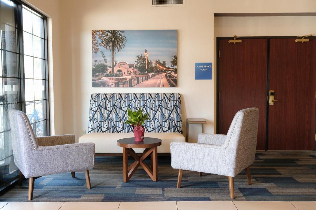 Hotel Express Davis-university Area By Ihg Davis