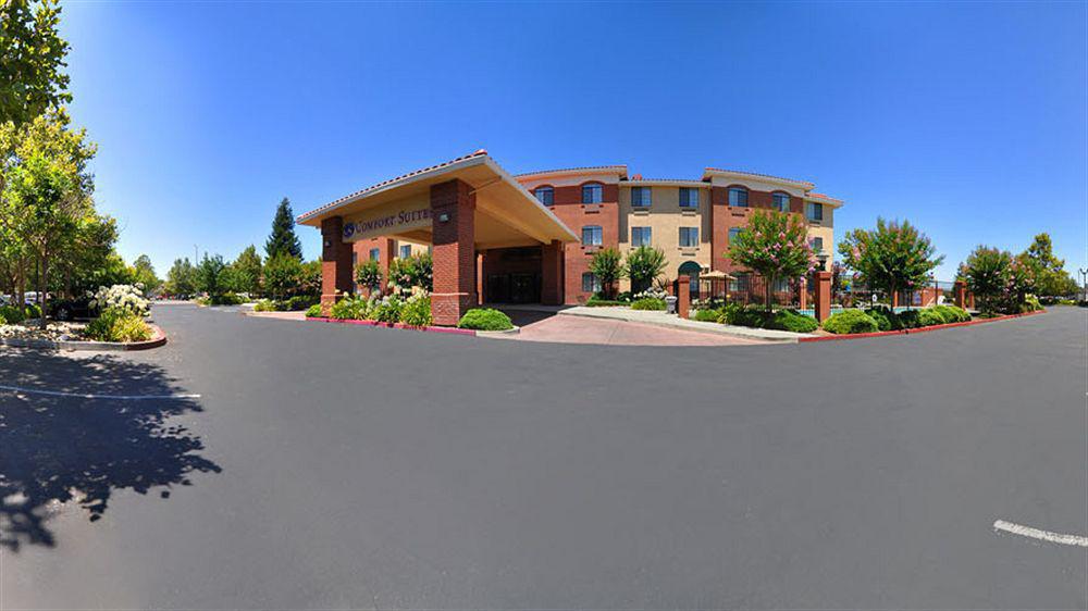 Express Davis-university Area By Ihg