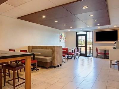 Hotel Express Davis-university Area By Ihg